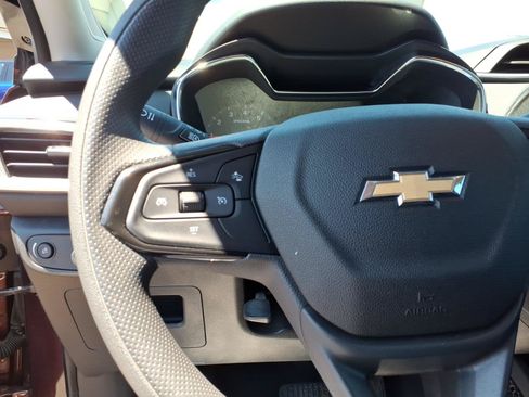Used 2023 Chevrolet TrailBlazer LT w/ Convenience Package AWD/4WD image 19