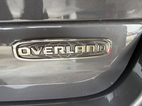 Used 2022 Jeep Grand Cherokee Overland w/ Adv Protech Group III AWD/4WD image 35