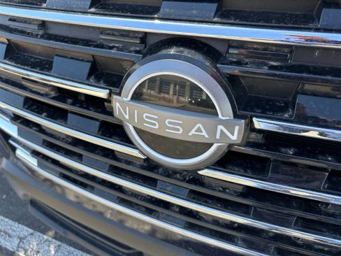 Used 2025 Nissan Rogue SV FWD image 36