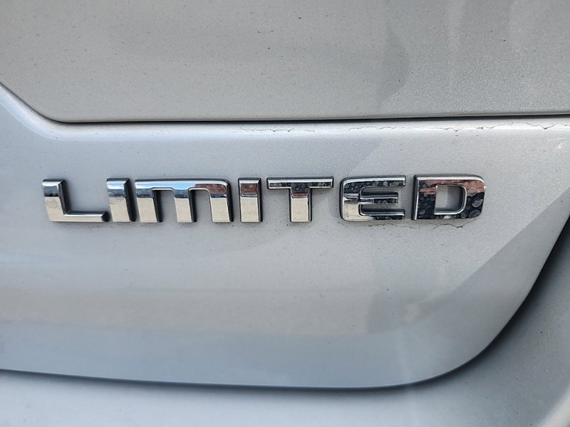 Used 2022 Jeep Grand Cherokee Limited AWD/4WD image 9