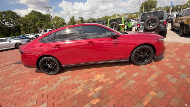 Certified 2025 Honda Accord SE image 2
