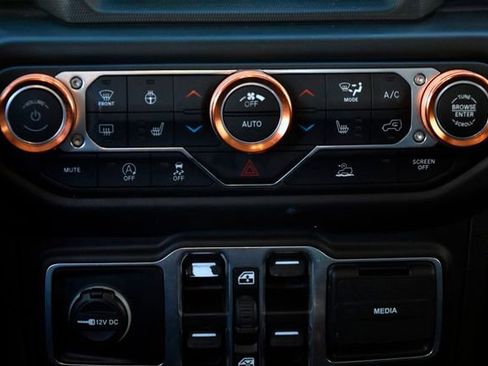 Used 2021 Jeep Gladiator Mojave image 23