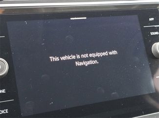 Used 2024 Volkswagen Tiguan SE video 3