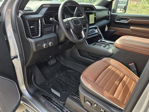 New 2026 GMC Sierra 2500 Denali Ultimate w/ Max Trailering Package image 10