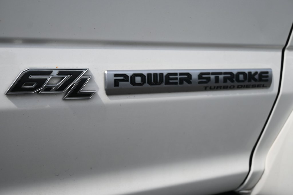 Used 2020 Ford F450 Platinum w/ FX4 Off-Road Package AWD/4WD image 12