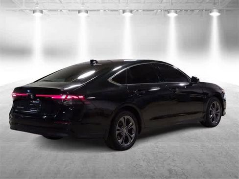 Used 2023 Honda Accord EX image 8