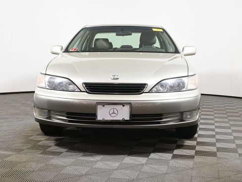 Used 1998 Lexus ES 330 FWD image 10