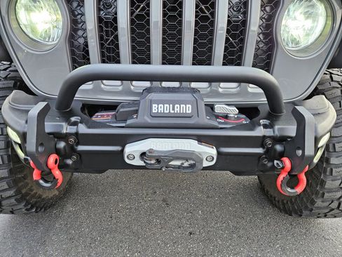 Used 2021 Jeep Gladiator Rubicon w/ Trailer Tow Package image 9