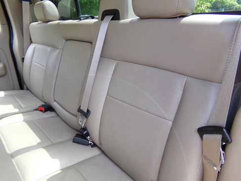 Used 2005 Ford F150 Lariat image 22