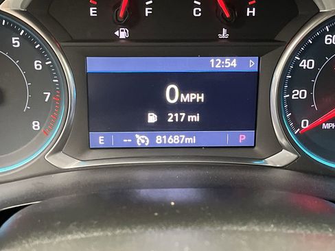 Used 2020 Chevrolet Traverse LT FWD image 15