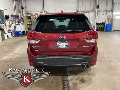 Used 2023 Subaru Forester Limited AWD/4WD image 5