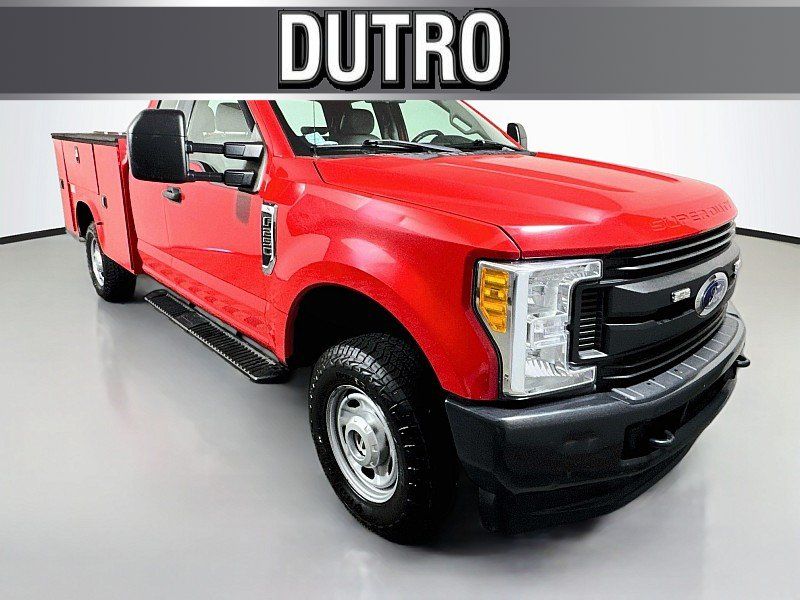 Used 2017 Ford F250 XL AWD/4WD image 1