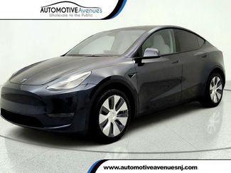 Used 2024 Tesla Model Y Long Range AWD/4WD video 1