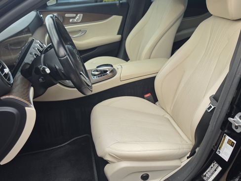 Used 2019 Mercedes-Benz E 300 w/ Premium 1 Package image 26