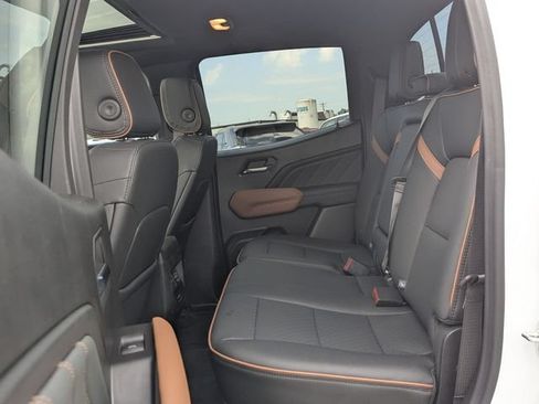 Used 2026 GMC Canyon AT4 w/ Technology Plus Package AWD/4WD image 25