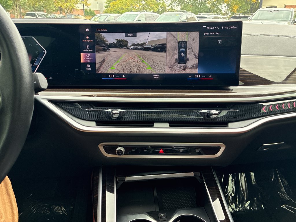 Used 2023 BMW X7 xDrive40i AWD/4WD image 18