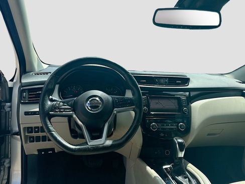 Used 2019 Nissan Rogue Sport SL w/ Premium Package FWD image 26