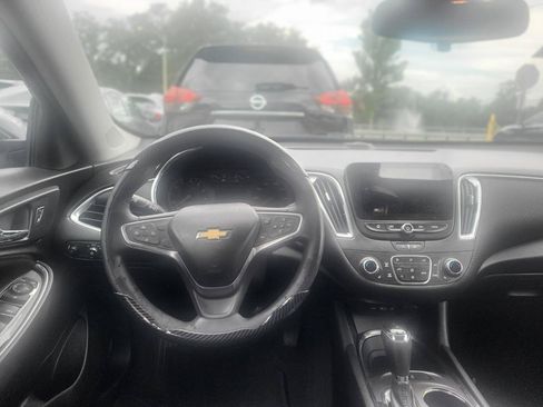 Used 2020 Chevrolet Malibu LT FWD image 51