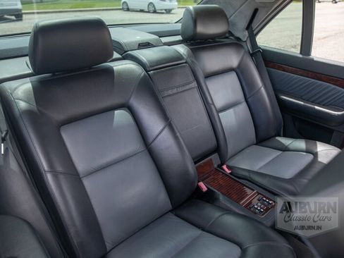 Used 1999 Mercedes-Benz S 600 Sedan image 29