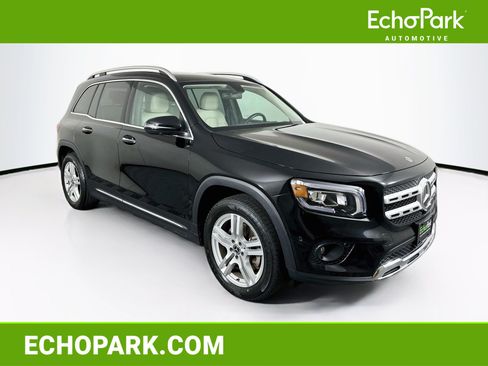 Used 2023 Mercedes-Benz GLB 250 4MATIC image 1