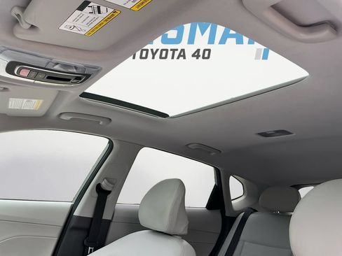 Used 2024 Hyundai Kona Limited AWD/4WD image 19