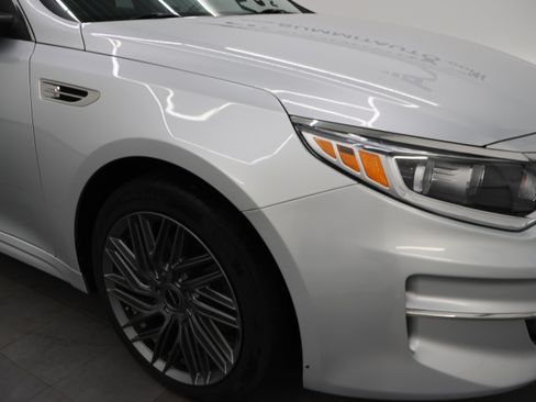 Used 2017 Kia Optima LX FWD image 21