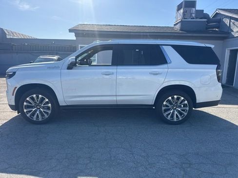 Used 2025 Chevrolet Tahoe High Country AWD/4WD image 8