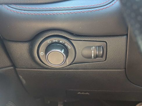 Used 2023 Dodge Durango GT RWD image 22