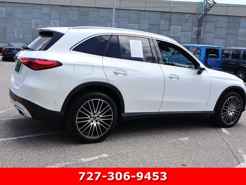 Used 2025 Mercedes-Benz GLC 300 image 10