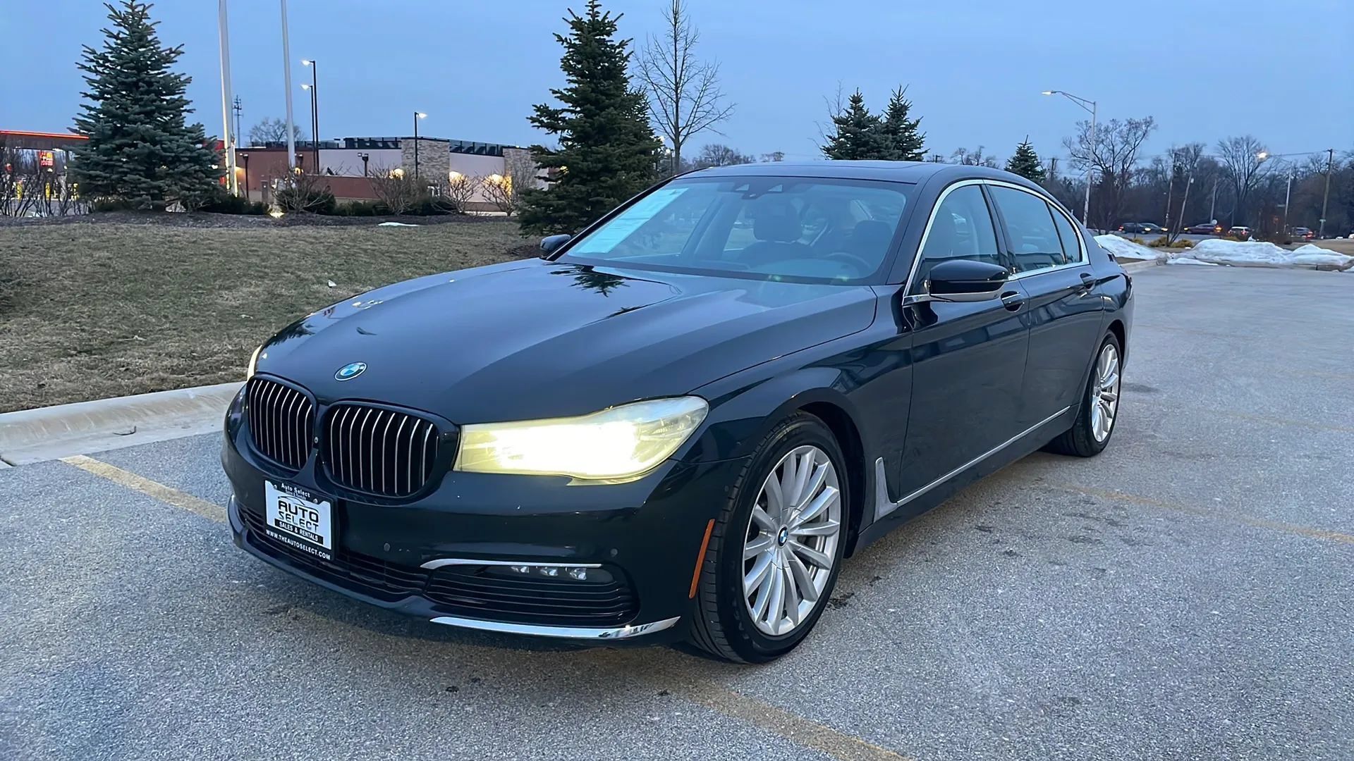 Used 2017 BMW 740i RWD image 3