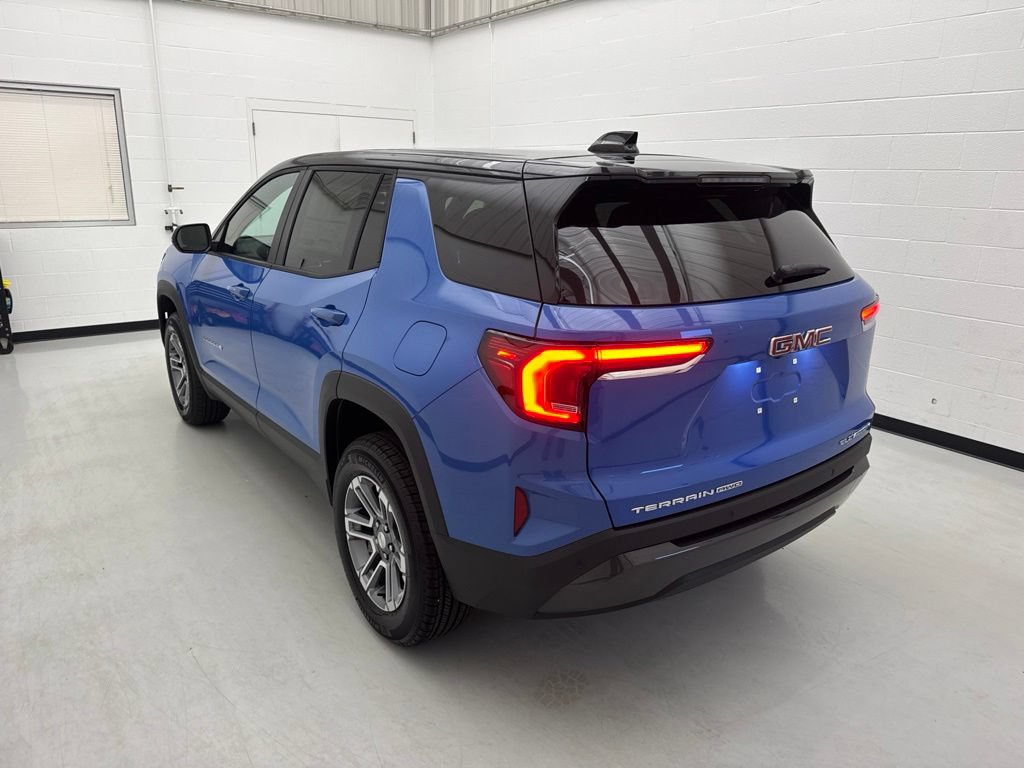 New 2027 GMC Terrain Elevation AWD/4WD image 4
