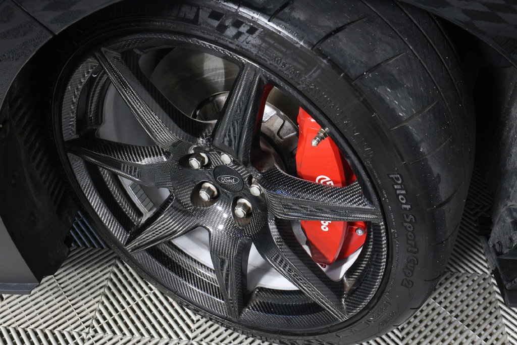 Used 2022 Ford Mustang Shelby GT500 w/ Carbon Fiber Track Pack RWD image 45