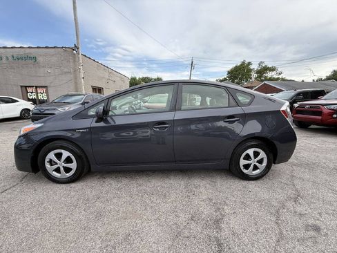 Used 2013 Toyota Prius Two FWD image 7