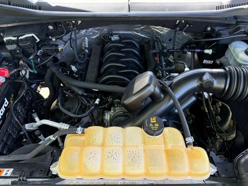 Used 2017 Ford F150 XLT w/ Equipment Group 302A Luxury AWD/4WD image 44