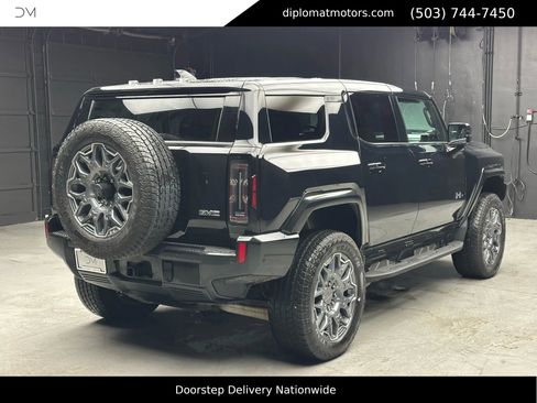 Used 2024 GMC Hummer EV 3X image 6
