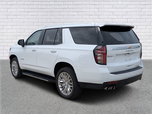 Used 2024 Chevrolet Tahoe Premier RWD image 3