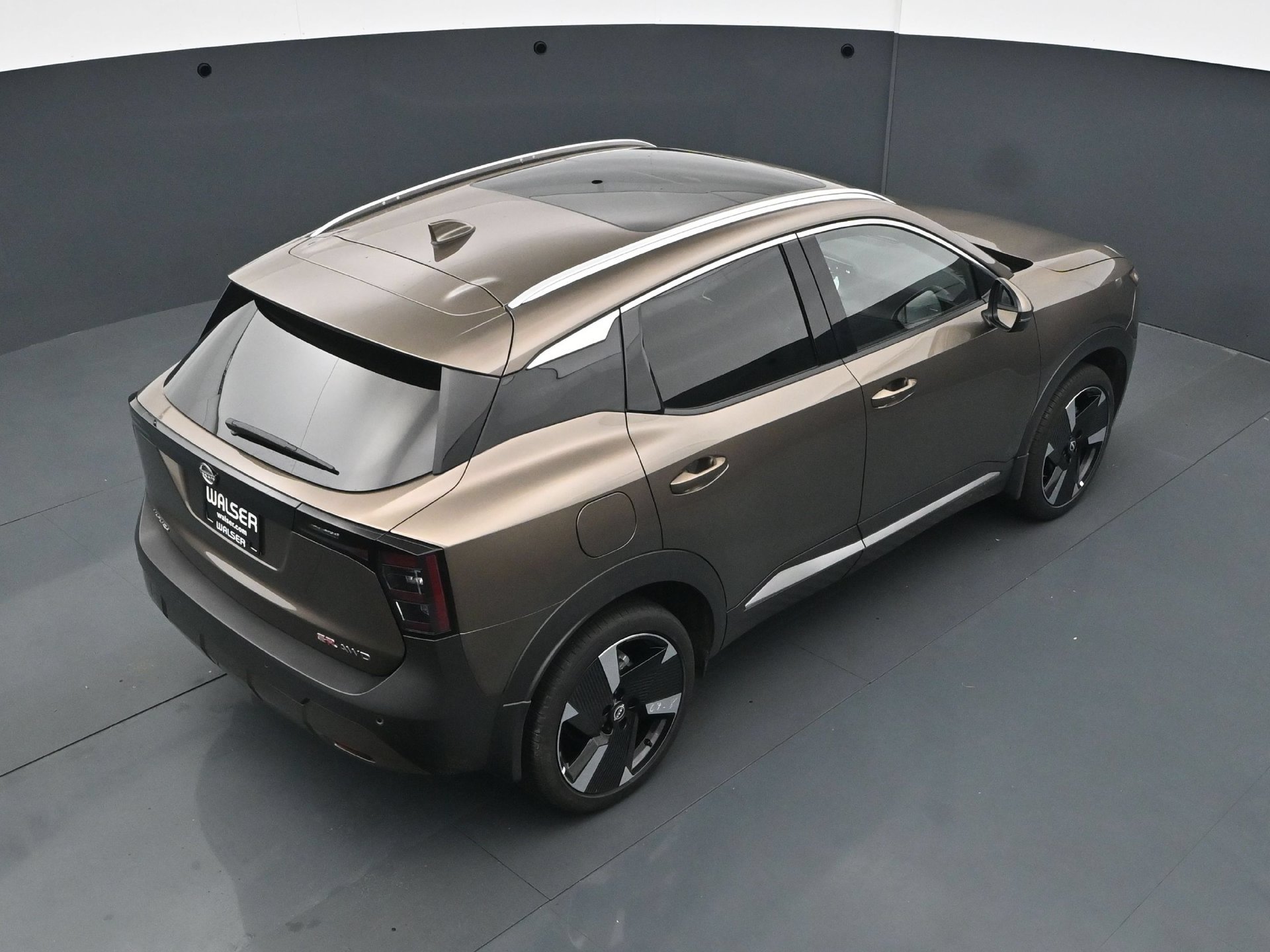 Used 2025 Nissan Kicks SR w/ SR Premium Package AWD/4WD image 39