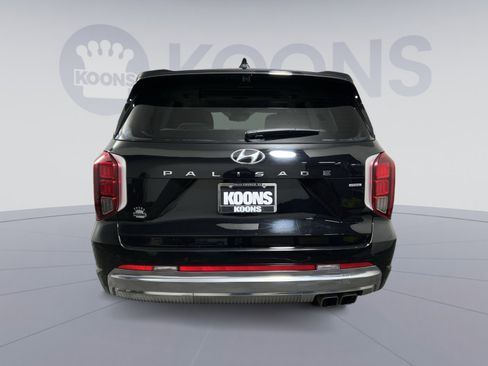 Used 2024 Hyundai Palisade Calligraphy image 5