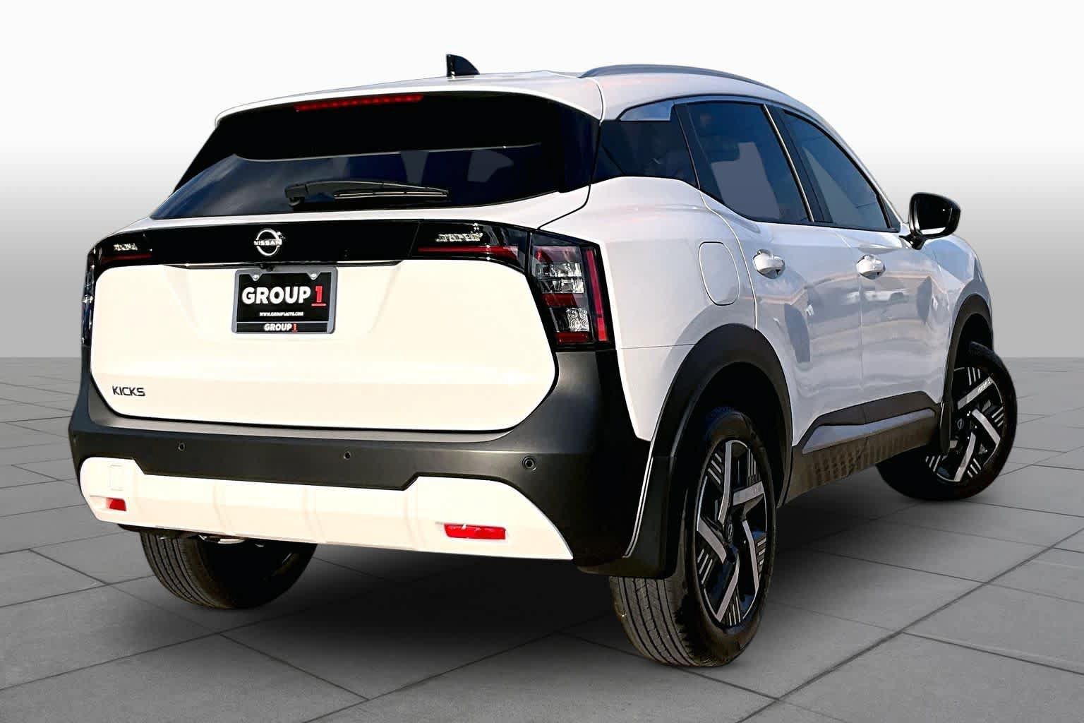 Certified 2026 Nissan Kicks SV FWD image 12