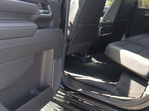 Used 2025 Chevrolet Silverado 2500 LTZ w/ Z71 Chrome Sport Edition image 17