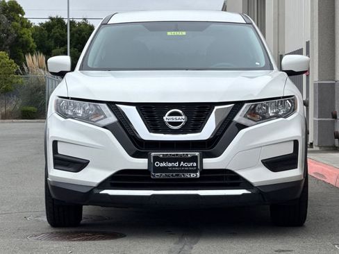 Used 2017 Nissan Rogue S FWD image 9
