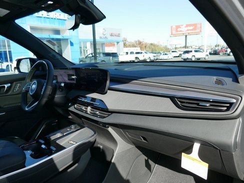 New 2026 Buick Enclave Sport Touring w/ Super Cruise Package AWD/4WD image 10