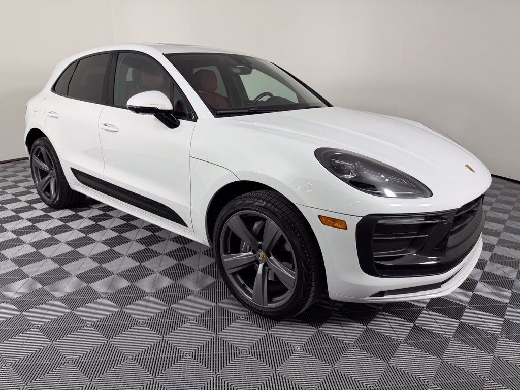 Used 2023 Porsche Macan AWD/4WD image 13