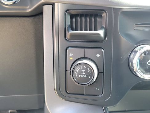 New 2026 Ford F150 XLT w/ Equipment Group 302A MID AWD/4WD image 31