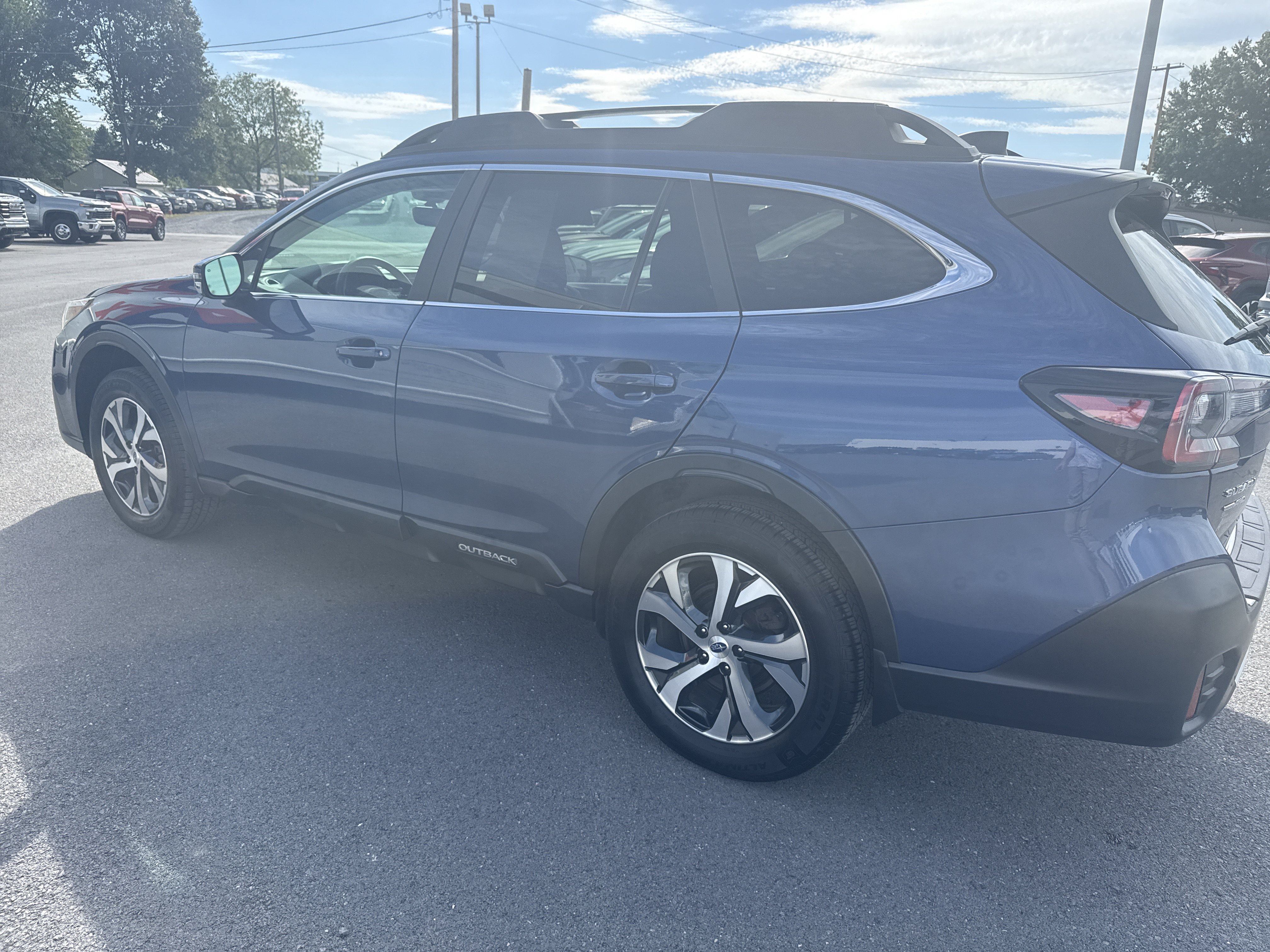 Used 2021 Subaru Outback Limited w/ Popular Package #2 AWD/4WD image 6