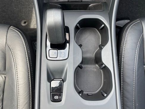 Certified 2024 Volvo XC40 B5 Core image 27