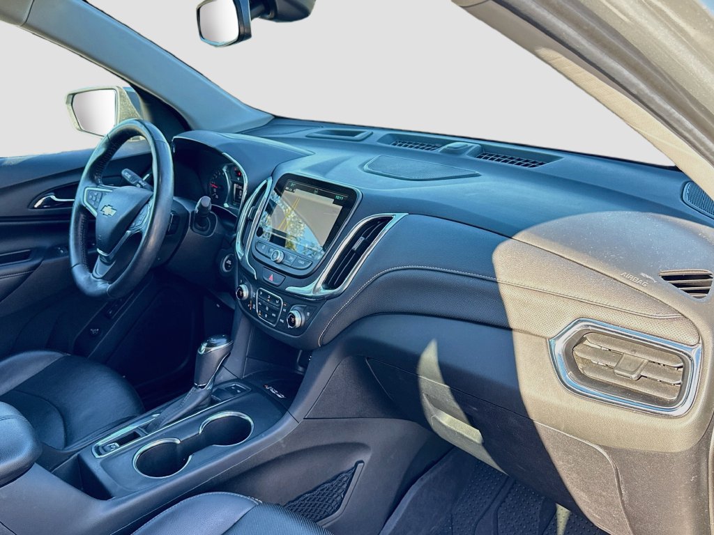 Used 2018 Chevrolet Equinox Premier w/ Infotainment II Package AWD/4WD image 40