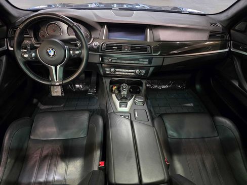 Used 2015 BMW M5 image 10