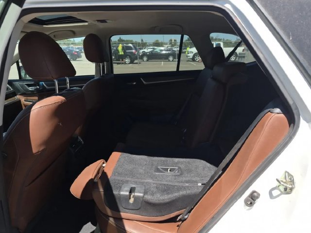 Used 2017 Subaru Outback 3.6R Touring w/ Popular Package #5A AWD/4WD image 12