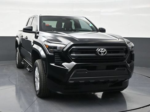 Used 2025 Toyota Tacoma SR AWD/4WD image 7